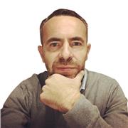 Enseignant en Nutrition, Neurosciences et Développement Personnel. Je suis aussi auteur